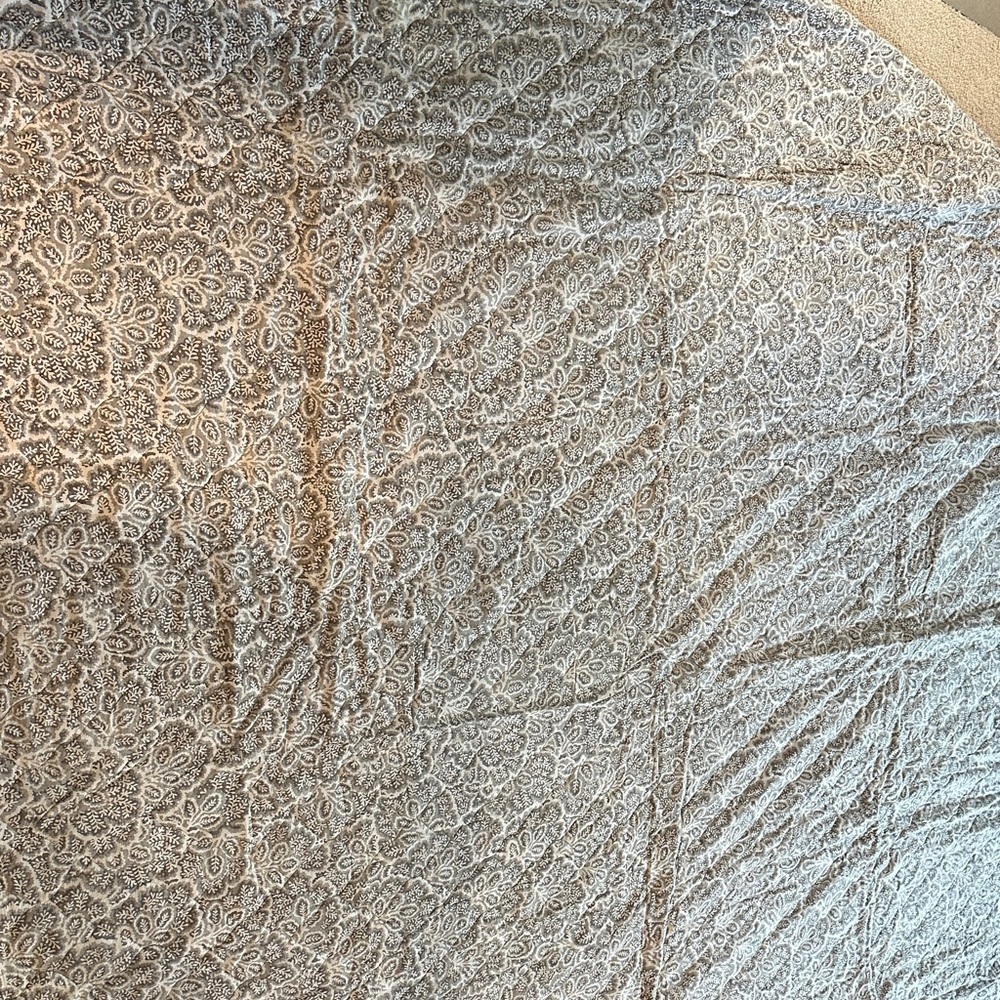 Pottery Barn Gray Floral Quilt